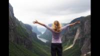 Go behind the scenes on the epic 4 day traverse through Gros Morne National Park in Newfoundland, Canada with Nina Karnikowski. Nina describes the trek 'one of the most visually captivating, and more personally rewarding, things I've ever done.'  View Trip: http://www.worldexpeditions.com/grm Footage: Nina Karnikowski - http://travelswithnina.com Music: Whiskey Shivers - http://whiskeyshivers.com/